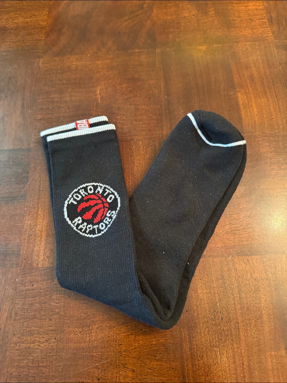 NBA Toronto Raptors Mens Crew Socks Athletic Shoe Size 7 - 12 New